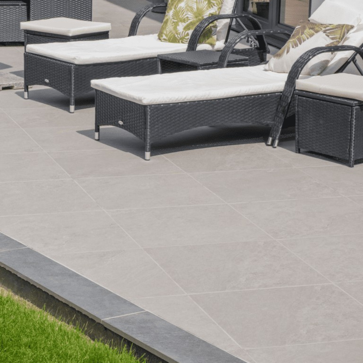 BELLEZZA LITE FINO PORCELAIN PAVING 600 X 600